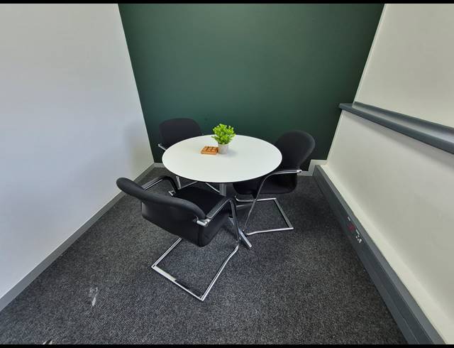 93M² OFFICE TO LET IN SANDTON CENTRAL